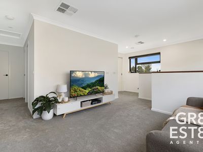85 Avonbury Circuit, Cranbourne West