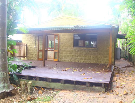 Cute Character Home, Close to Everything image 12