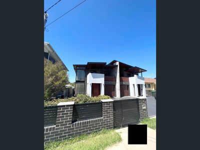4 Kenelda Avenue, Guildford