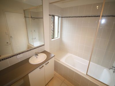 2 Timberlea Drive East, Bentley Park