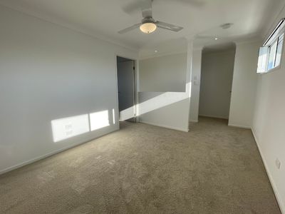 18 Mcveigh Street, Pimpama