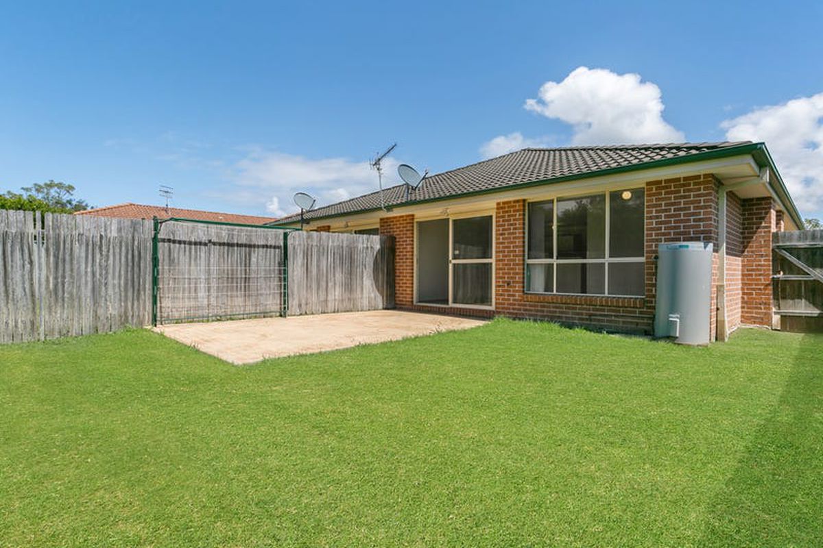 11A Castlereagh Crescent, Bateau Bay