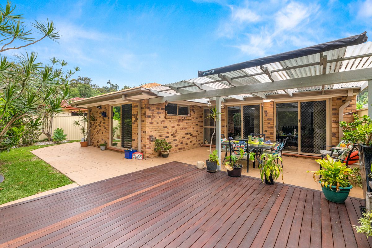 4 Eudonia Court, Elanora