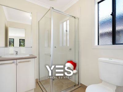 27 Ogle Way, Cranbourne North