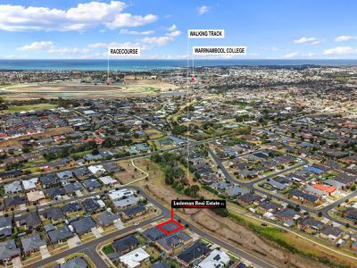 8 Witton Boulevard, Warrnambool