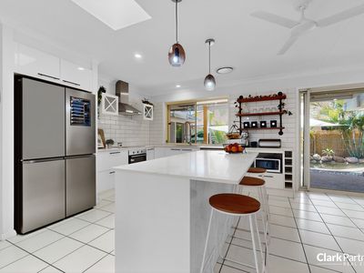 27 Peppertree Street, Warner