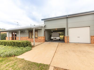6R Harefield Road, Dubbo