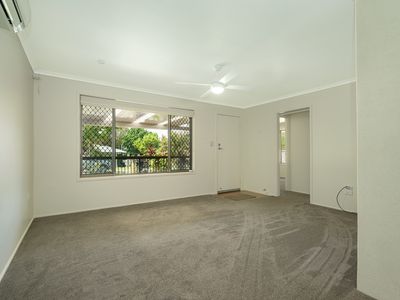 11 Chelsea Court, Centenary Heights