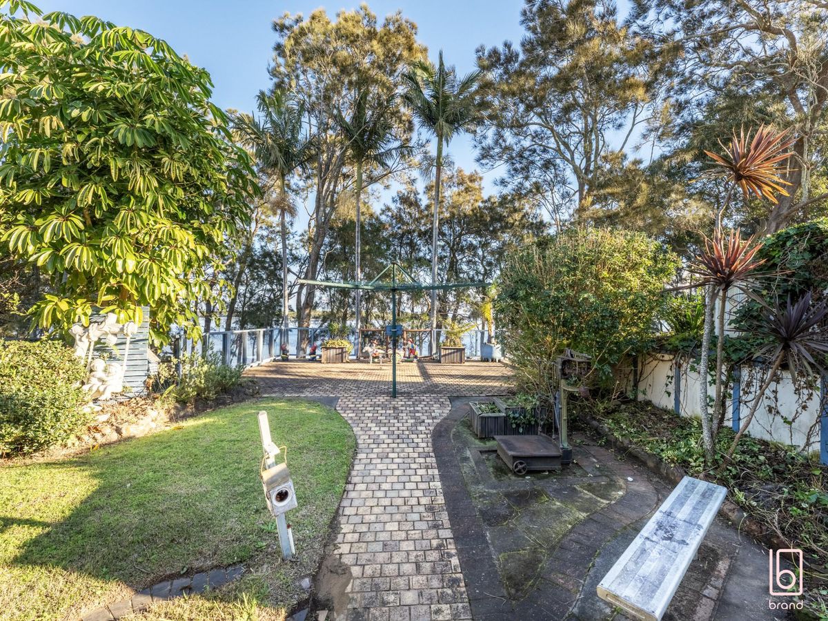 24 Diamond Head Drive, Budgewoi