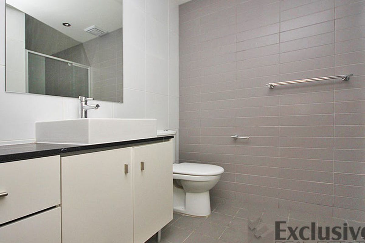 309 / 3  Stromboli Strait , Wentworth Point