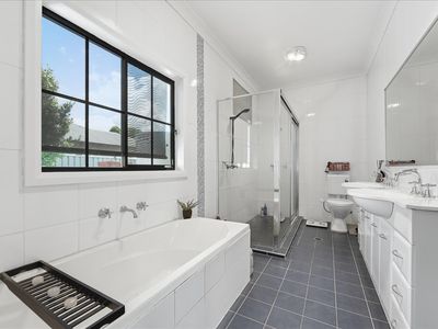 119 Burragorang Road, Mount Hunter