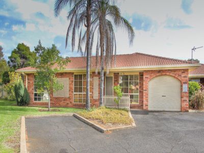 1 / 67 Baird Drive, Dubbo