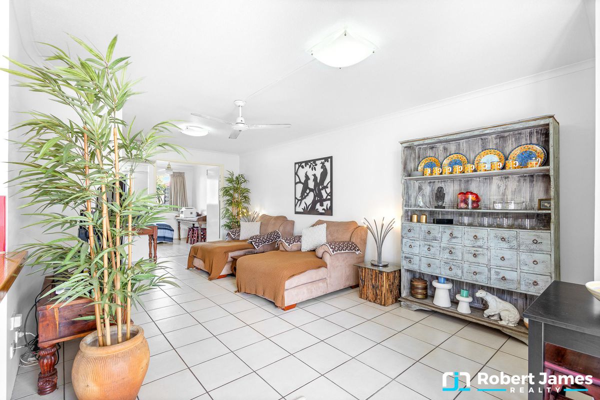 115 / 24 Lake Weyba Drive, Noosaville