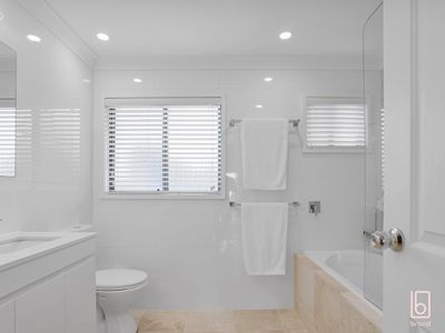 35 Eyre Crescent, San Remo