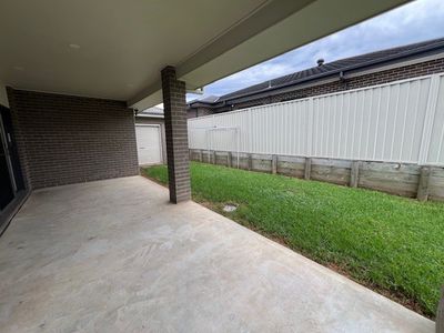 28 Geoghegan Cct , Oran Park