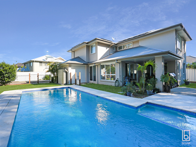 46 Stan Johnson Drive, Hamlyn Terrace