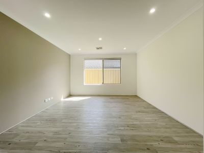 8a Yale Road, Thornlie