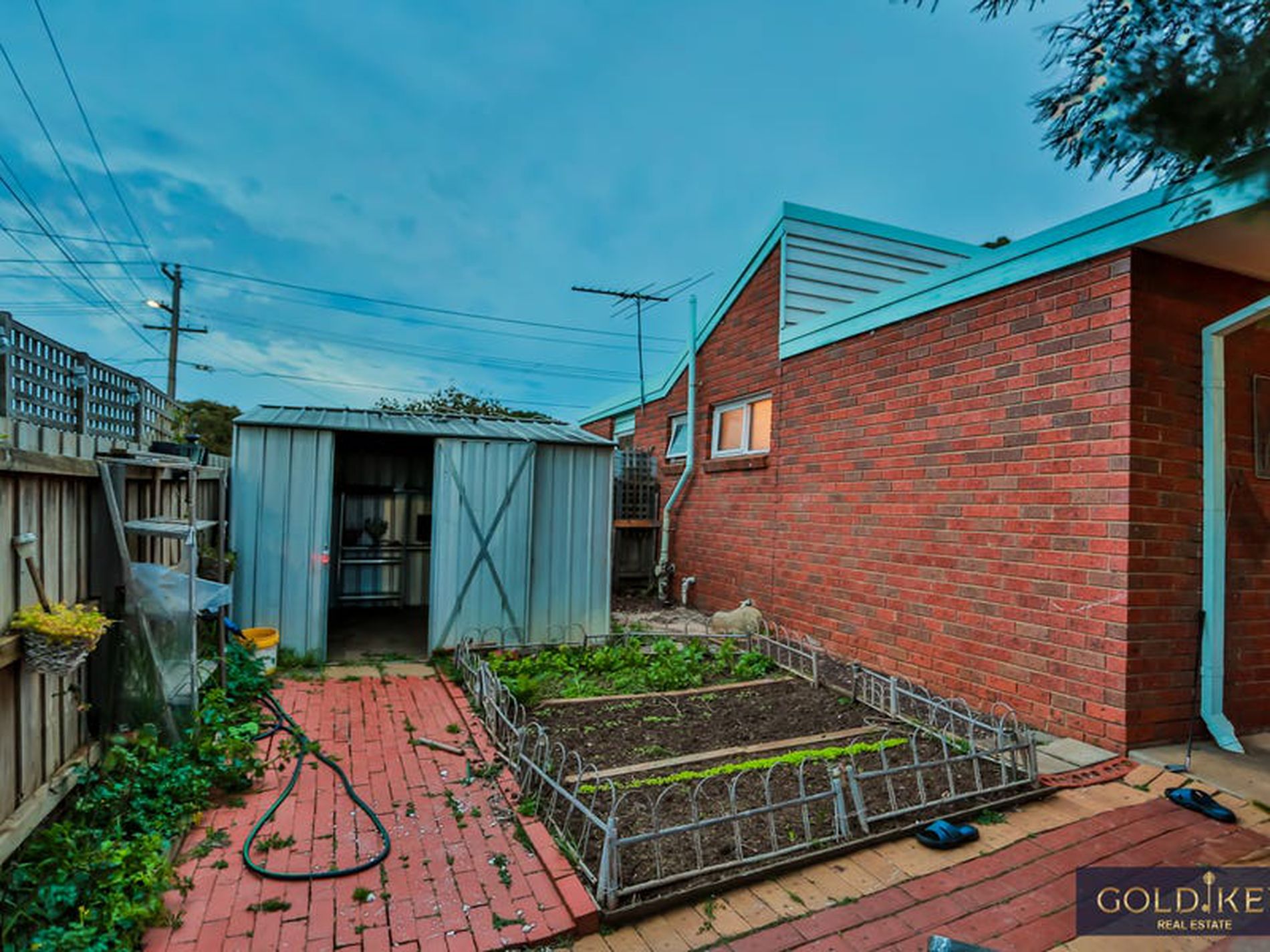 5 / 1 Bayview Crescent , Hoppers Crossing