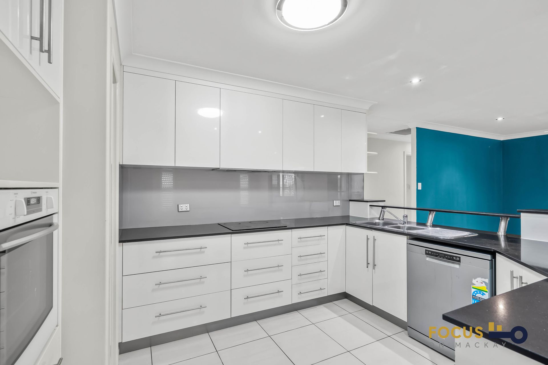 6 Chantilly Court, Glenella