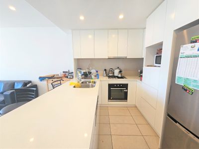 1007 / 36 Shoreline Drive, Rhodes