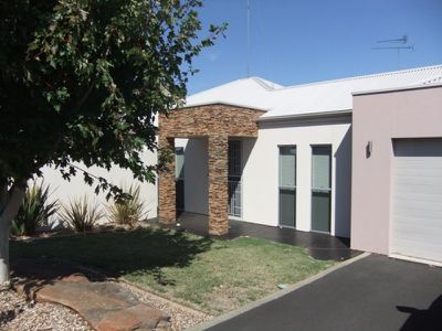 1 / 11 Allison Street, Mount Gambier