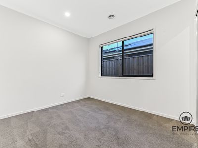 24 Kernot Parade, Clyde