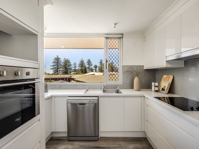 4 / 42 Durham Street, Glenelg