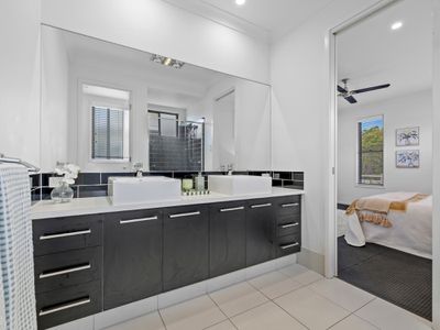 49 Laceflower Parade, Casuarina