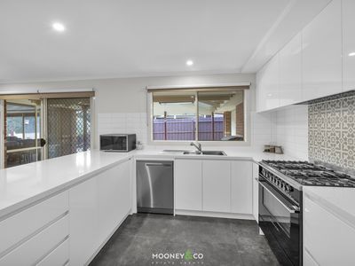 15 The Belfry, Cranbourne