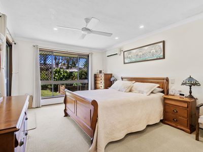 65 K P Mcgrath Drive, Elanora