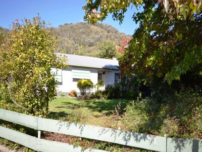 14 Kiewa Crescent, Mount Beauty