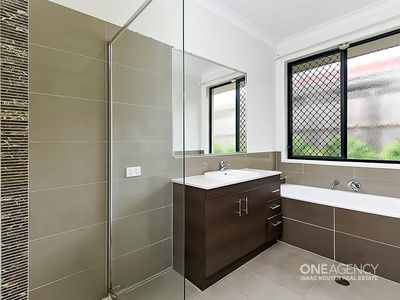 6 Gage Cl, Durack