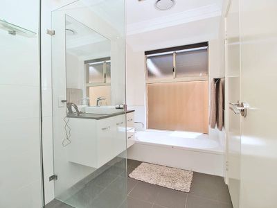 74 Chelmsford Avenue , Port Kennedy