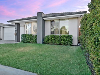 11 Sapwood Grove, Whitby