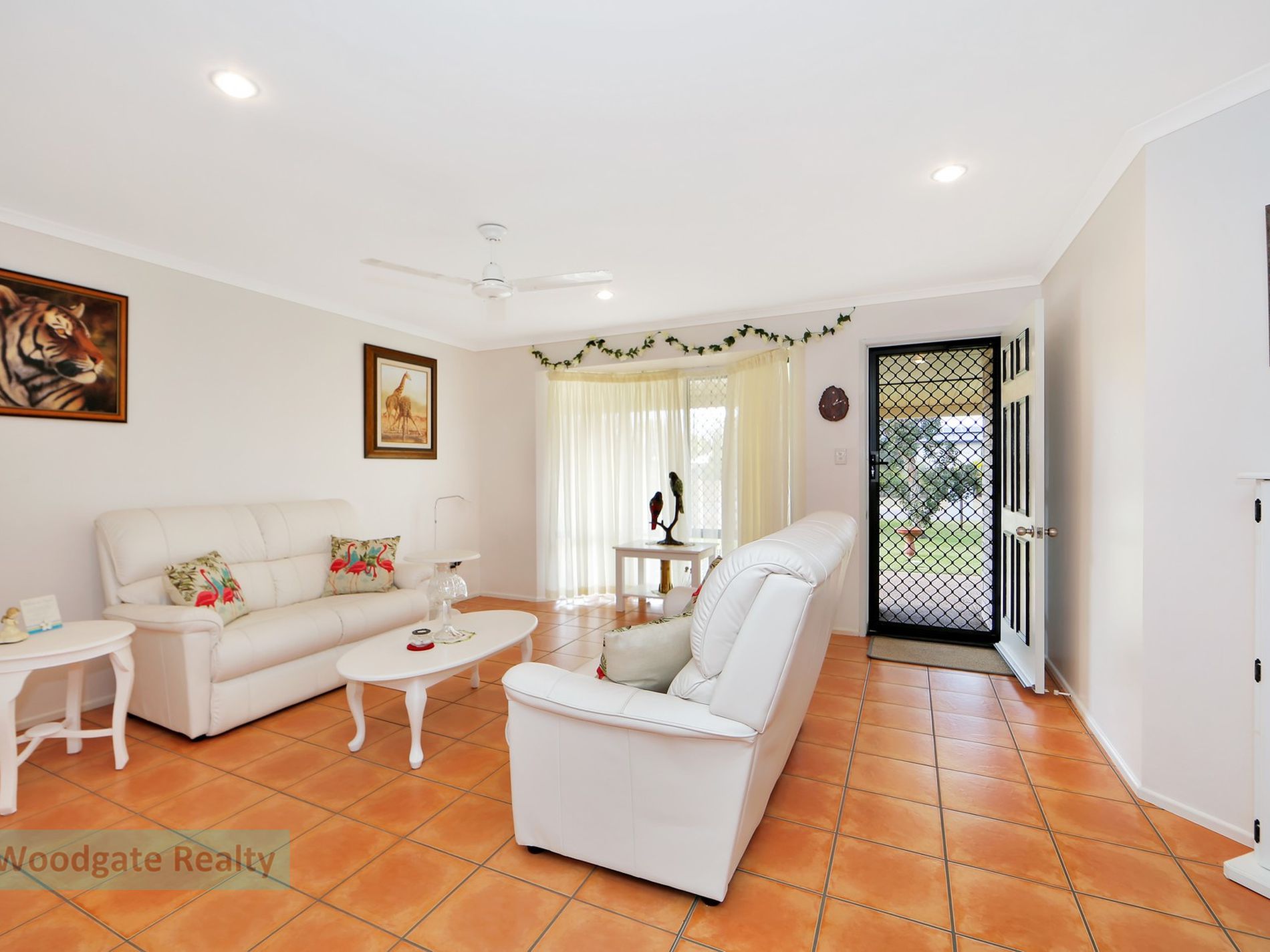 2 Sunset Ave, Woodgate