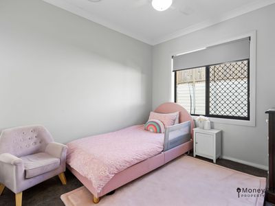 102 Bloomfield Esplanade, South Maclean