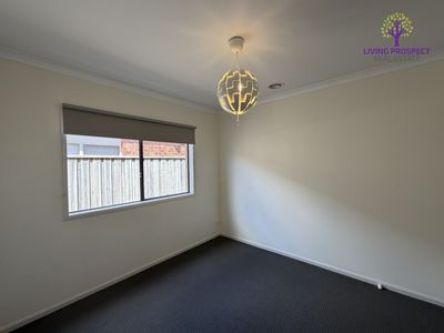 10 Spencer Street, Point Cook