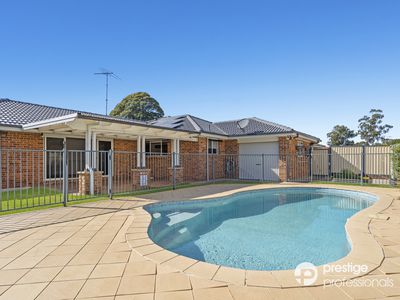 4 Hampton Court, Wattle Grove