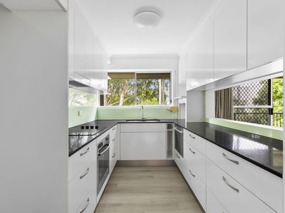 12 / 23 Augustus Street, Toowong