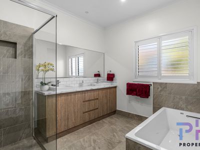 34 Daniel Drive, Golden Square