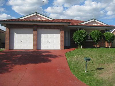 8 Bennison Road, Hinchinbrook