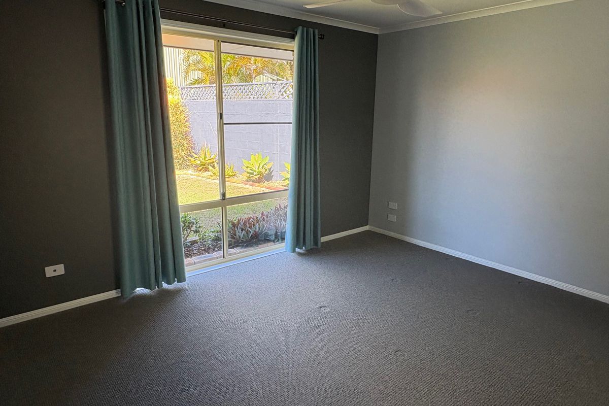 4 Edgewater Close, Yamba