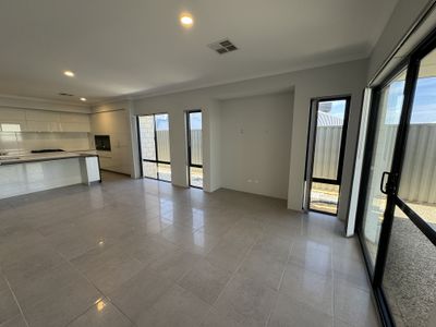 282 Landbeach Boulevard, Alkimos
