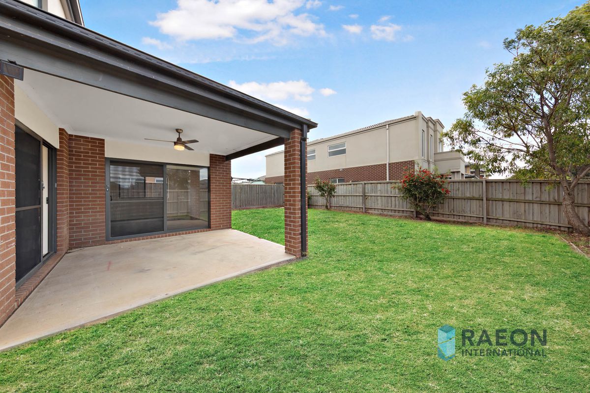 2 Hayward Street, Point Cook