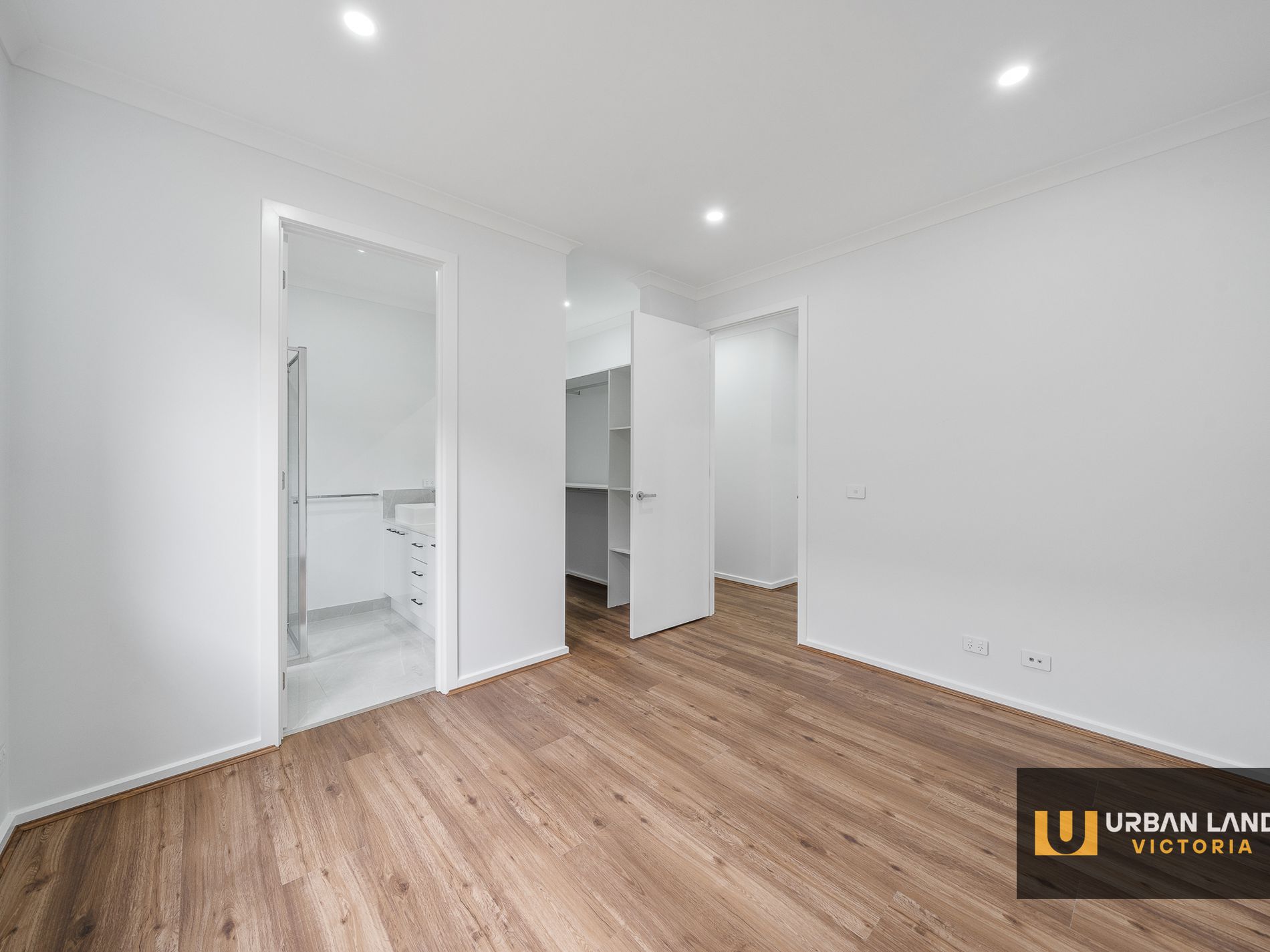 13 stover rd, Clyde North