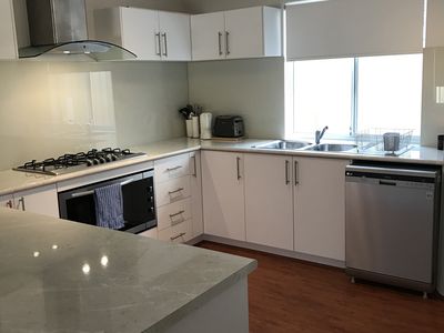 24 Pexton Drive, South Guildford