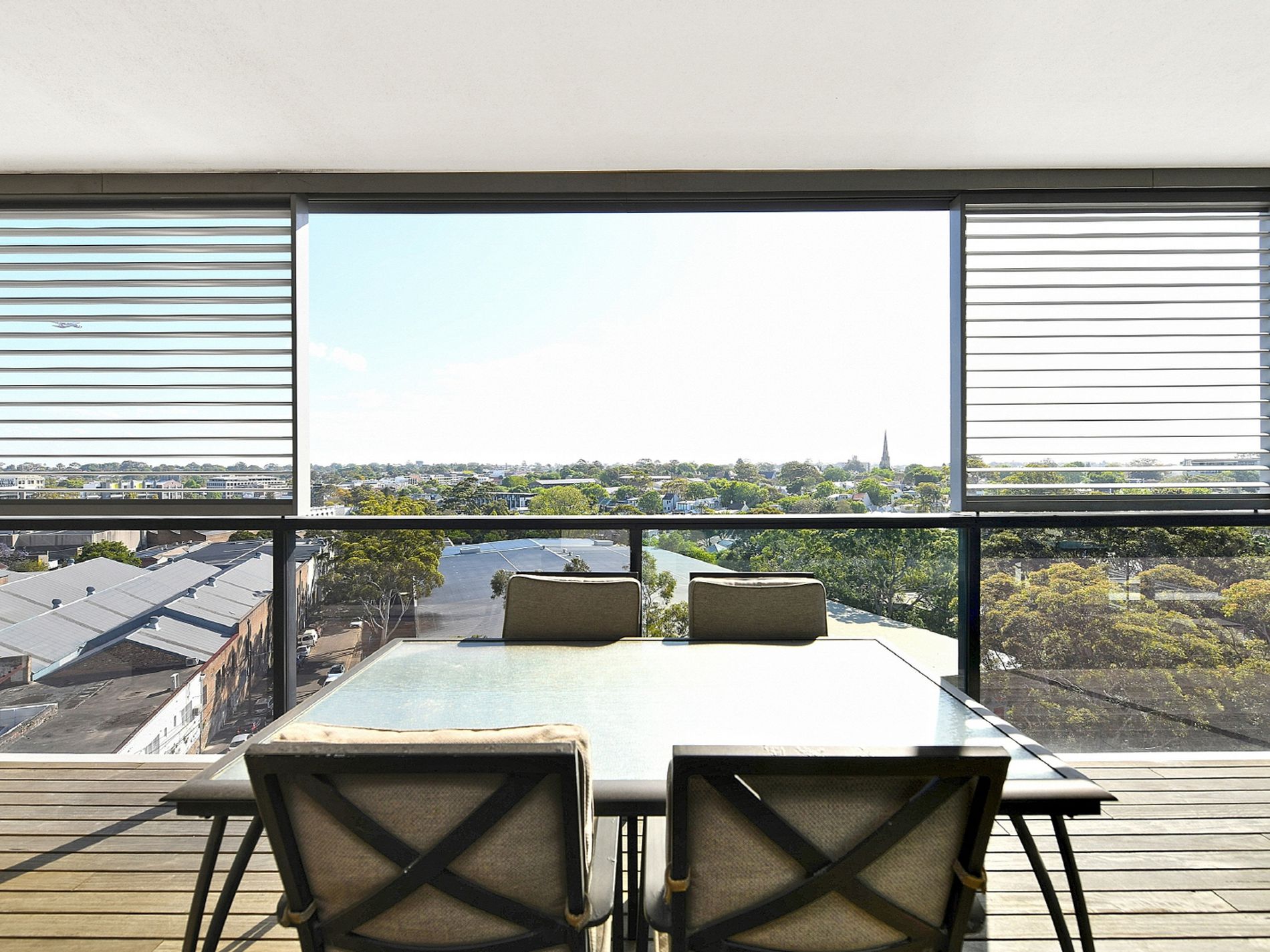 902 / 5 Sterling Circuit, Camperdown