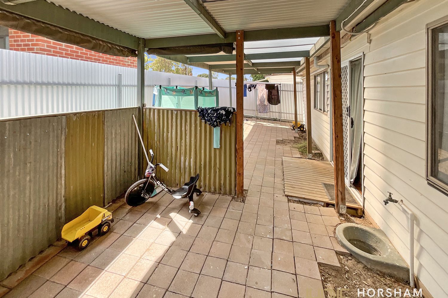 2 / 114 Bennett Road, Horsham