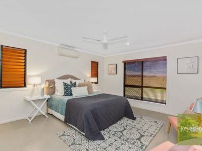 78 Shoalmarra Drive, Mount Low