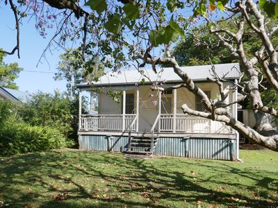 36 Bowen Road, Glass House Mountains